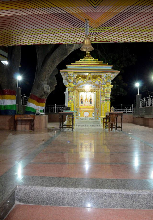 Shri 1008 Chamatkari Chandraprabhu Digamber Jain Nasiya, Jhabua (Madhya Pradesh) image 4