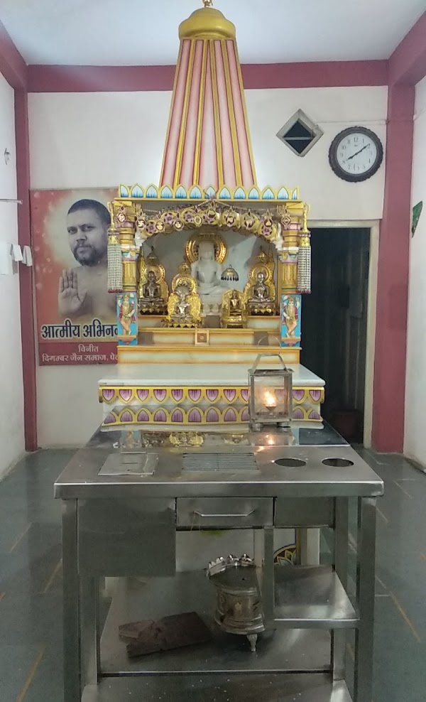 Shri 1008 Mahaveer Swami Digamber Jain Mandir, Petlawad, District-Jhabua (M.P.) image 2