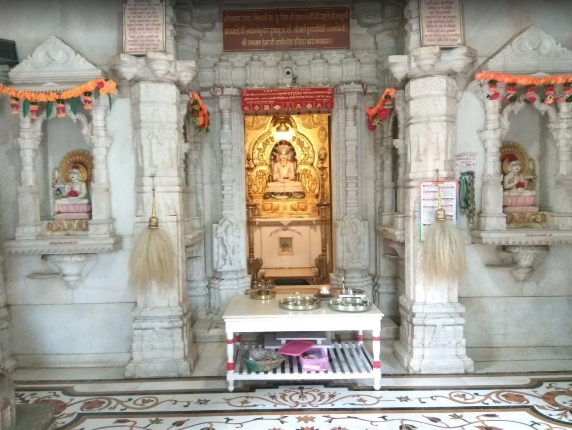 Shri Godiji Parshvnath Jain Shweatmber Tirth, Meghnagar, District-Jhabua (M.P.) image 6