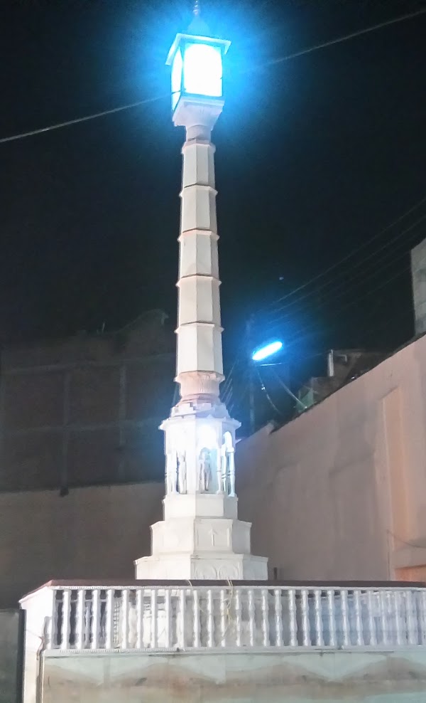 Shri Parshvnath Digamber Jain Mandir, Bandi Ji Ka Bagh, Sarrafa Bazar, Mandsaur (M.P.) image 2