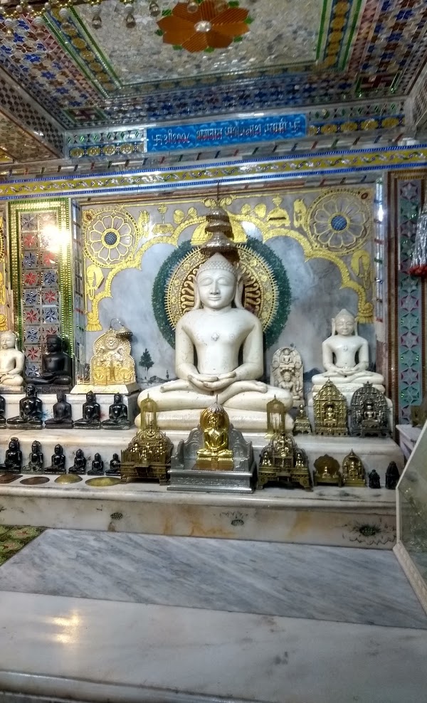 Shri 1008 Chandraprabhu Digamber Jain Mandir, Namakmandi, Ujjain (Madhya Pradesh) image 10