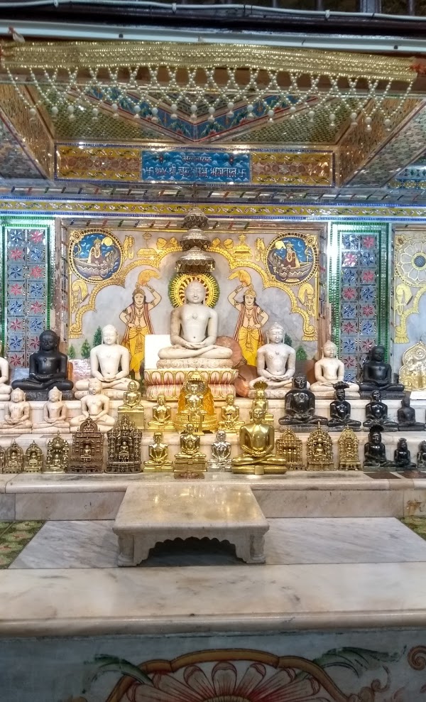 Shri 1008 Chandraprabhu Digamber Jain Mandir, Namakmandi, Ujjain (Madhya Pradesh) image 11