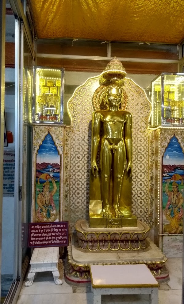 Shri 1008 Chandraprabhu Digamber Jain Mandir, Namakmandi, Ujjain (Madhya Pradesh) image 13