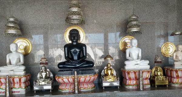 Shri Mahaveer Digamber Jain Mandir, Chimanganj Mandi, Ujjain (Madhya Pradesh) thumbnail 2