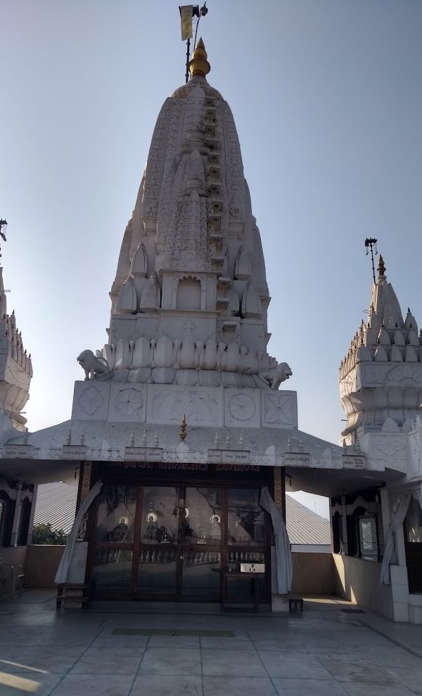 Shri Mahaveer Digamber Jain Mandir, Chimanganj Mandi, Ujjain (Madhya Pradesh) thumbnail 5