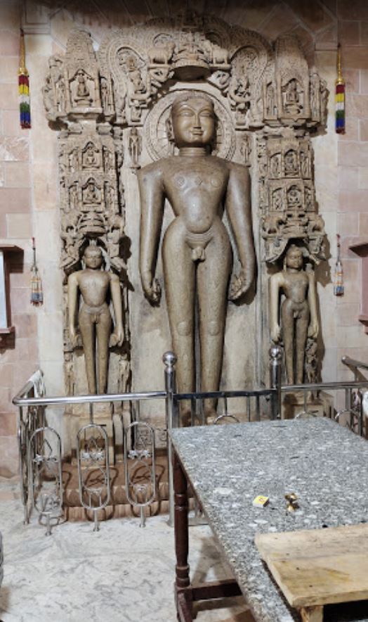 Shri 1008 Parshvnath Digamber Jain Atishaya Kshetra Chhatri Mandir, Shivpuri (Madhya Pradesh) image 2