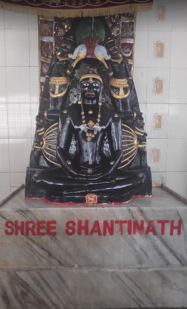Shri Shantinath Jain Mandir, Jalluru, Pithapuram, District - East Godavari (Andhra Pradesh) image 5