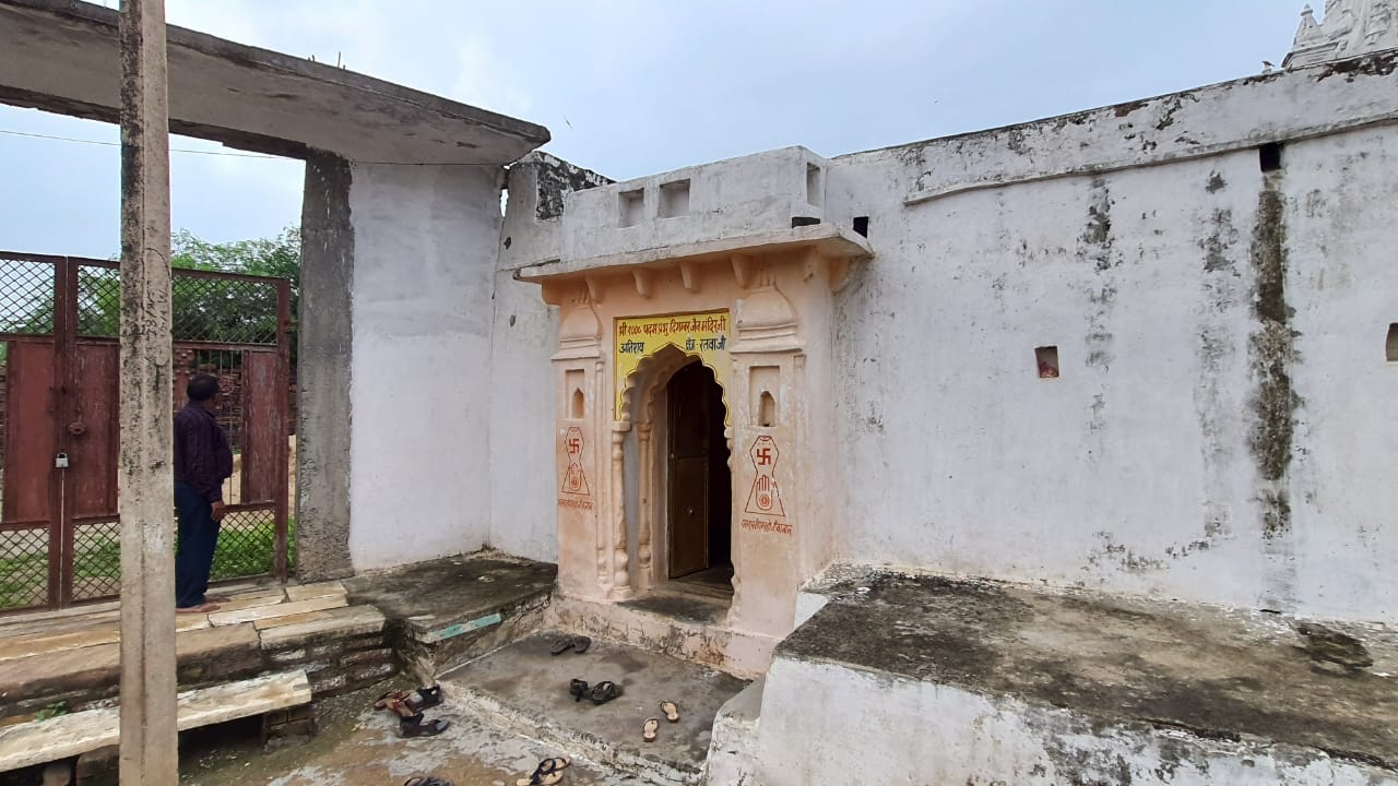 Shri 1008 Padamprabhu Digamber Jain Mandir, Ratva, Gohad, District-Bhind (M.P.) image 8