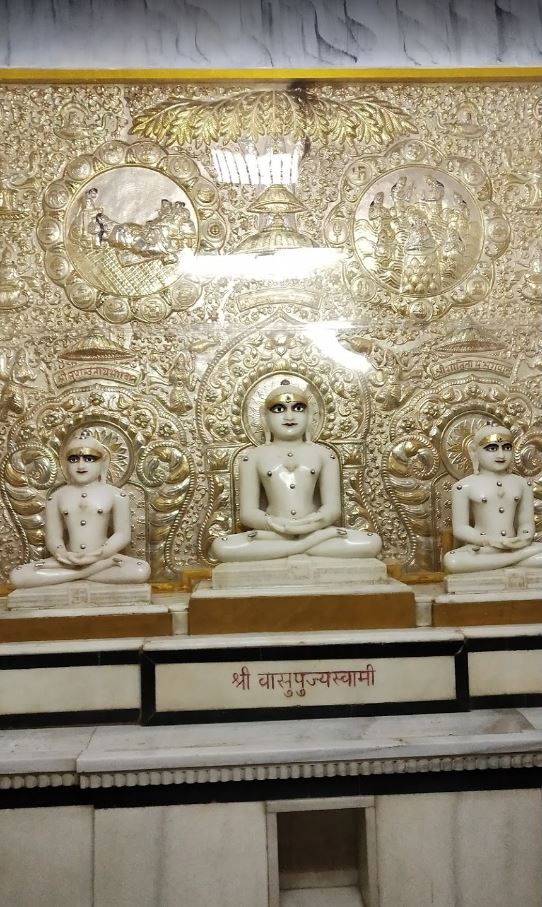 Shri Vasupujya Swami Shwetamber Jain Mandir, 7th Line, Itarsi, District - Hoshangabad (Madhya Pradesh) image 3