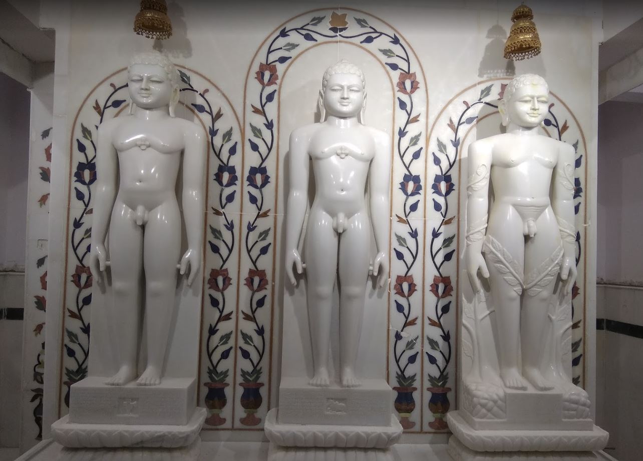 Shri Shantinath Digamber Jain Mandir, Housing Board Colony, Ganj, Betul (M.P.) image 5