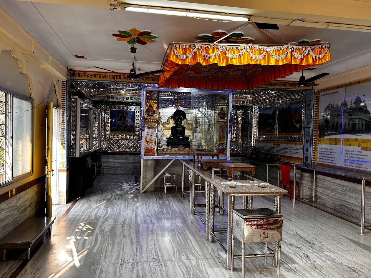Shri 1008 Parshvnath Digamber Jain Mandir, Bagh Umrao Dulha, Bhopal (M.P.) image 12