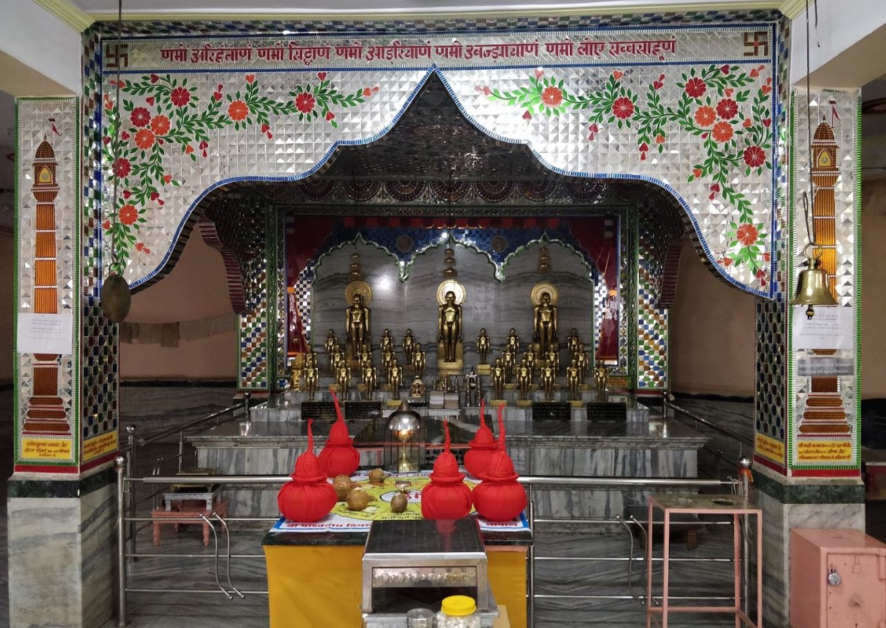 Shri 1008 Parshvnath Digamber Terapanthi Panchayati Jain Mandir, Green Park Colony, Jamalpura, Bhopal (M.P.) image 5