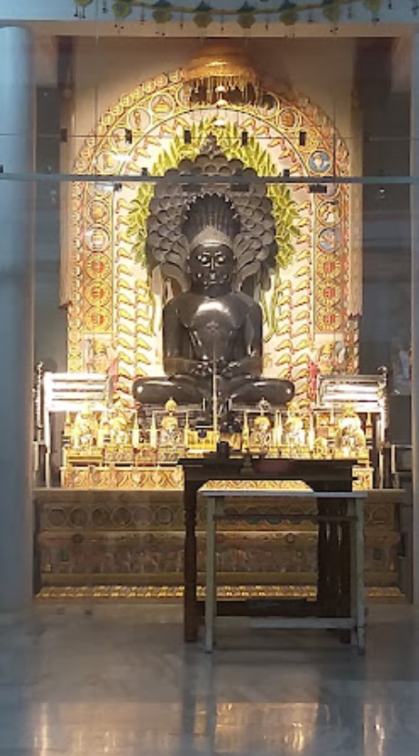Shri 1008 Parshvnath Digamber Jain Mandir, Chandan Nagar, Jain Colony, Near BSNL Telephone Exchange, Karond, Bhopal (M.P.) thumbnail 4