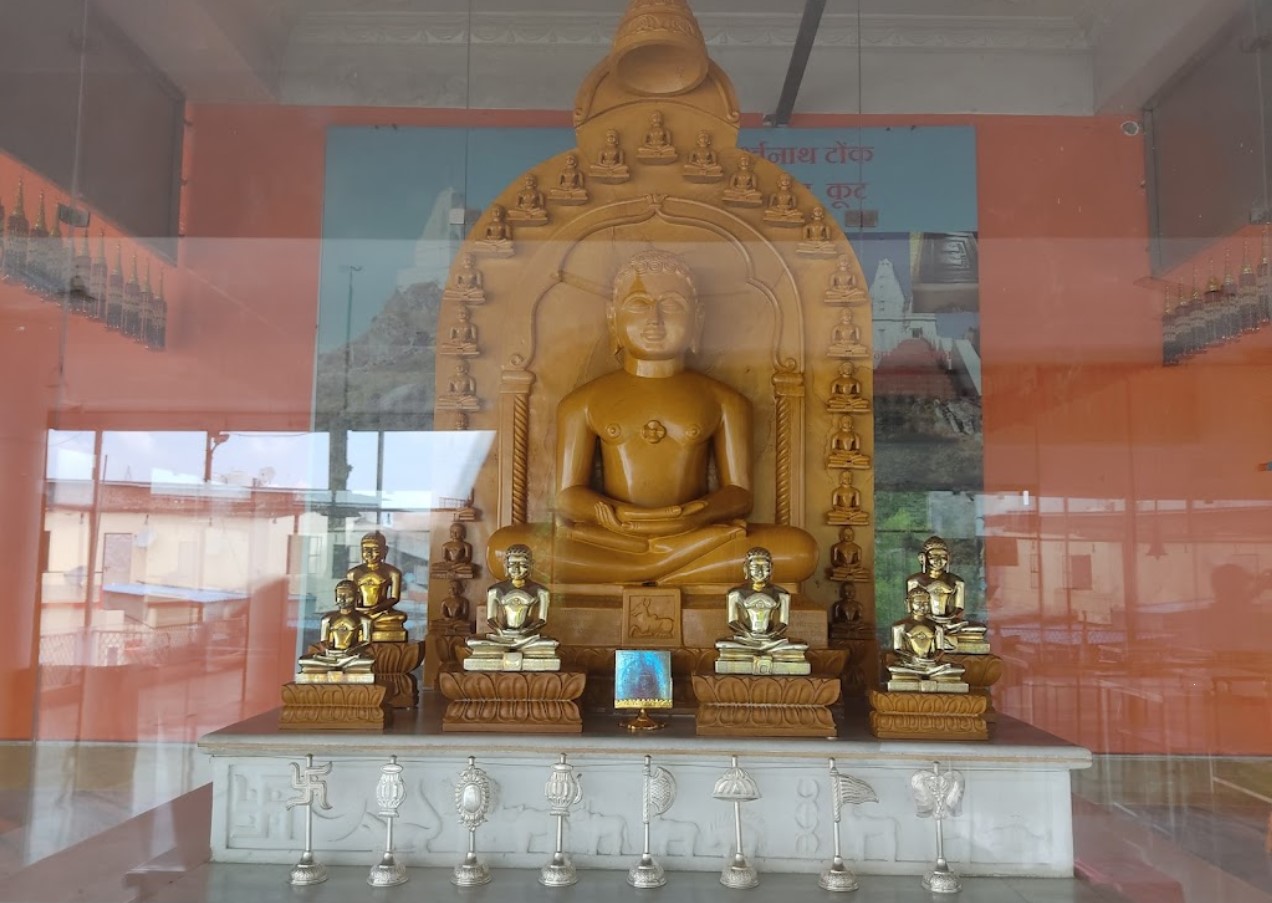 Shri 1008 Parshvnath Digamber Jain Mandir, Mohalla Kotwali, Narayan Nagar, Bhopal (M.P.) thumbnail 5