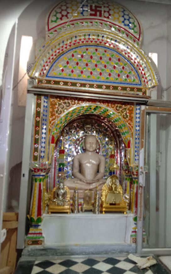 Bhagwan Mahaveer Digamber Jain Bada Mandir, Karera, District - Shivpuri (Madhya Pradesh) image 4