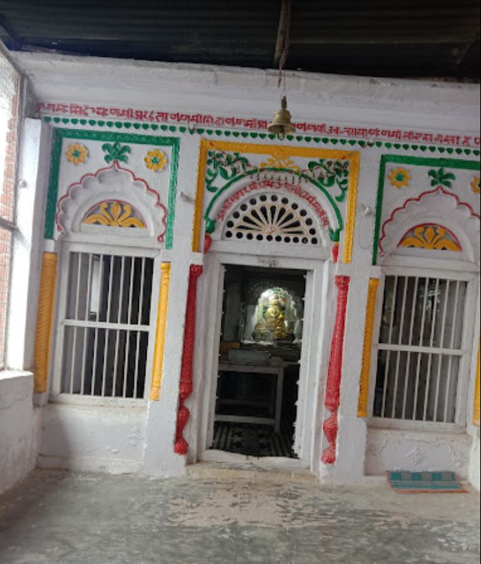 Shri Adinath Digamber Jain Mandir, Karera, District - Shivpuri (Madhya Pradesh) image 3