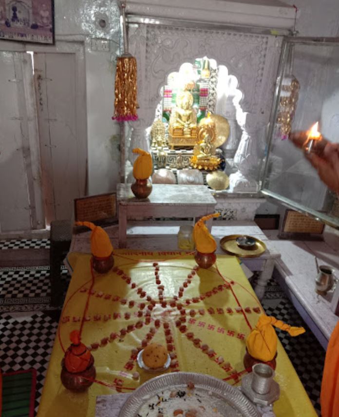 Shri Adinath Digamber Jain Mandir, Karera, District - Shivpuri (Madhya Pradesh) image 5