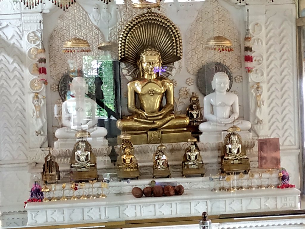 Shri Parshvnath Digamber Jain Mandir, Gwarighat, District - Jabalpur (Madhya Pradesh) image 10