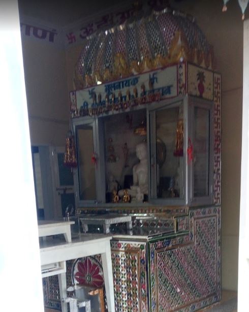 Shri Chandraprabhu Digamber Jain Mandir, Rajendra Nagar, Indore (Madhya Pradesh) image 3