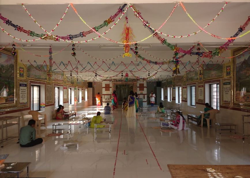 Shri 1008 Parshvnath Digamber Jain Mandir,  Sola Road, Ahmedabad (Gujarat) image 4