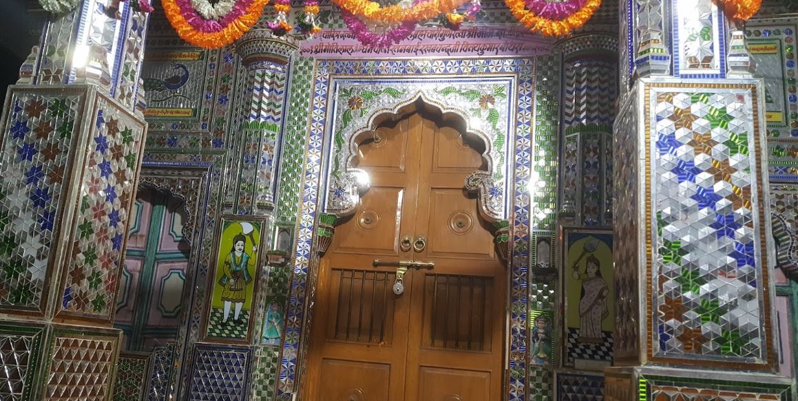 Shri Manmohan Parshvnath Jinalaya, Mangliya Gaon, Bagli, District - Dewas (Madhya Pradesh) image 3