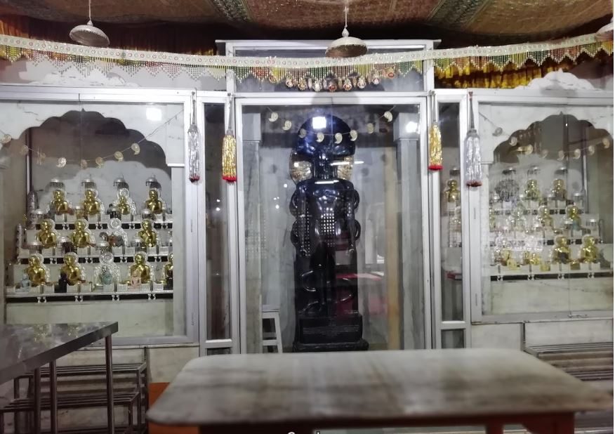 Shri Sankatharan Parshvnath Digamber Jain Mandir, Lasudiya Parmar, District - Indore (Madhya Pradesh) image 4