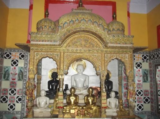 1008 Shri Chandraprabhu Digamber Jain Mandir, Bamhori, District - Chhatarpur (Madhya Pradesh)