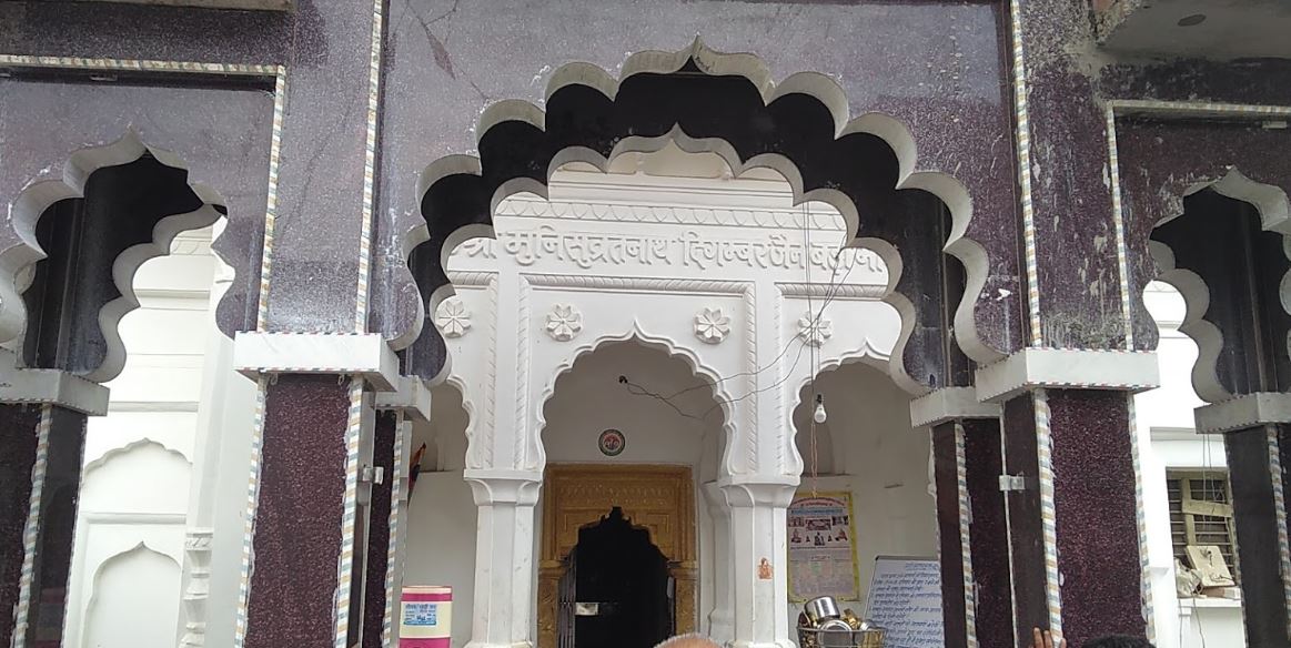 Shri Munisuvratnath Digamber Jain Bada Mandir, Buxwaha, District - Chhatarpur (Madhya Pradesh) image 1