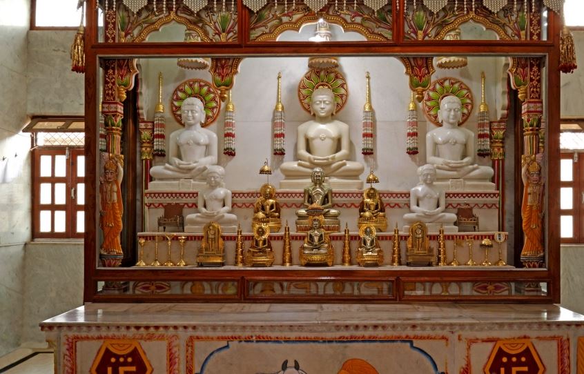 Shri Digamber Jain 1008 Shri Simandhar Jinalaya, Shahgarh, District - Sagar (Madhya Pradesh) image 3