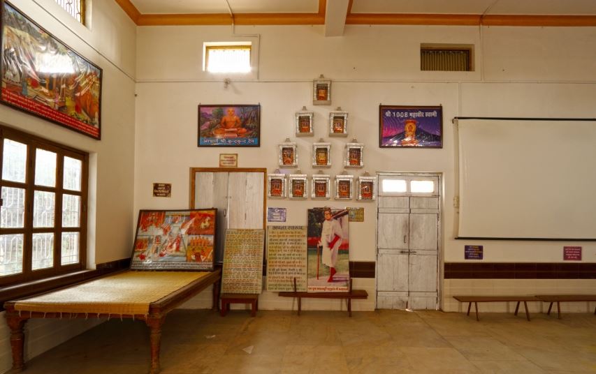 Shri Kundkund-Kahan Digambar Jain Mumukshu Mandal Swadhyay Bhavan, Abhana, District - Damoh (Madhya Pradesh) image 4