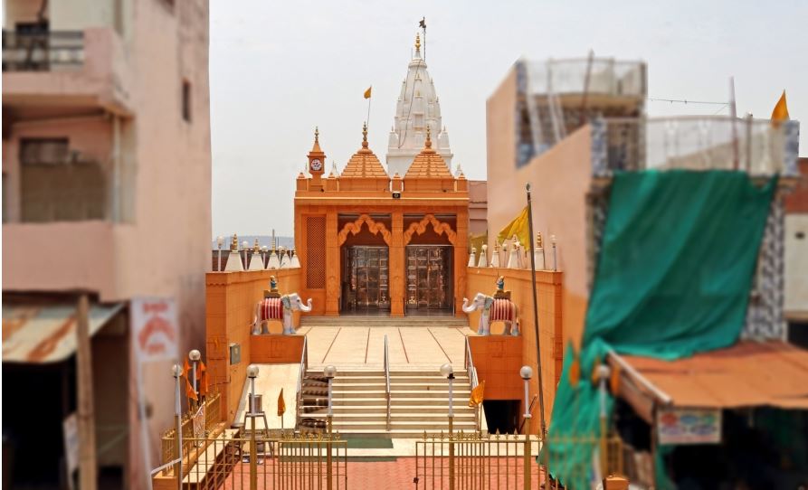 Shri Mahaveer Swami Digamber Jain Mandir, Shri Ram Chowk, Jabera, District - Damoh (Madhya Pradesh) image 1