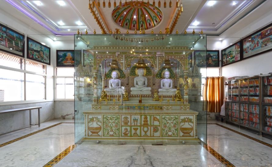 Shri Mahaveer Swami Digamber Jain Mandir, Shri Ram Chowk, Jabera, District - Damoh (Madhya Pradesh) image 3