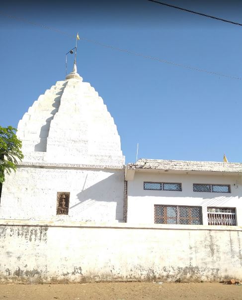 Shri 1008 Shantinath Digamber Jain Bada Mandir, Chopra Choubisa, Tehsil - Jabera, District - Damoh (Madhya Pradesh) image 2