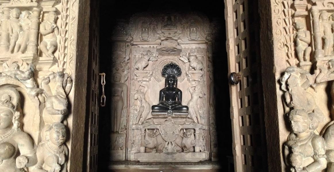 Shri Parshvnath Jinalaya, Shri Digamber Jain Atishaya Kshetra, Khajuraho, District - Chhatarpur (Madhya Pradesh) image 4