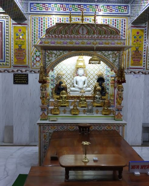 Shri Adinath Digamber Jain Mandir, Khatik Mohalla, Jabalpur (Madhya Pradesh) image 1