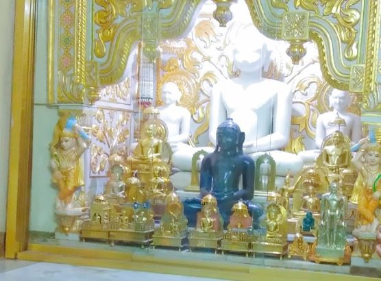 Shri Parshvnath Chandraprabhu Digamber Jain Yugal Mandir, Purani Bajaji, Sarafa, Jabalpur (M.P.) image 3