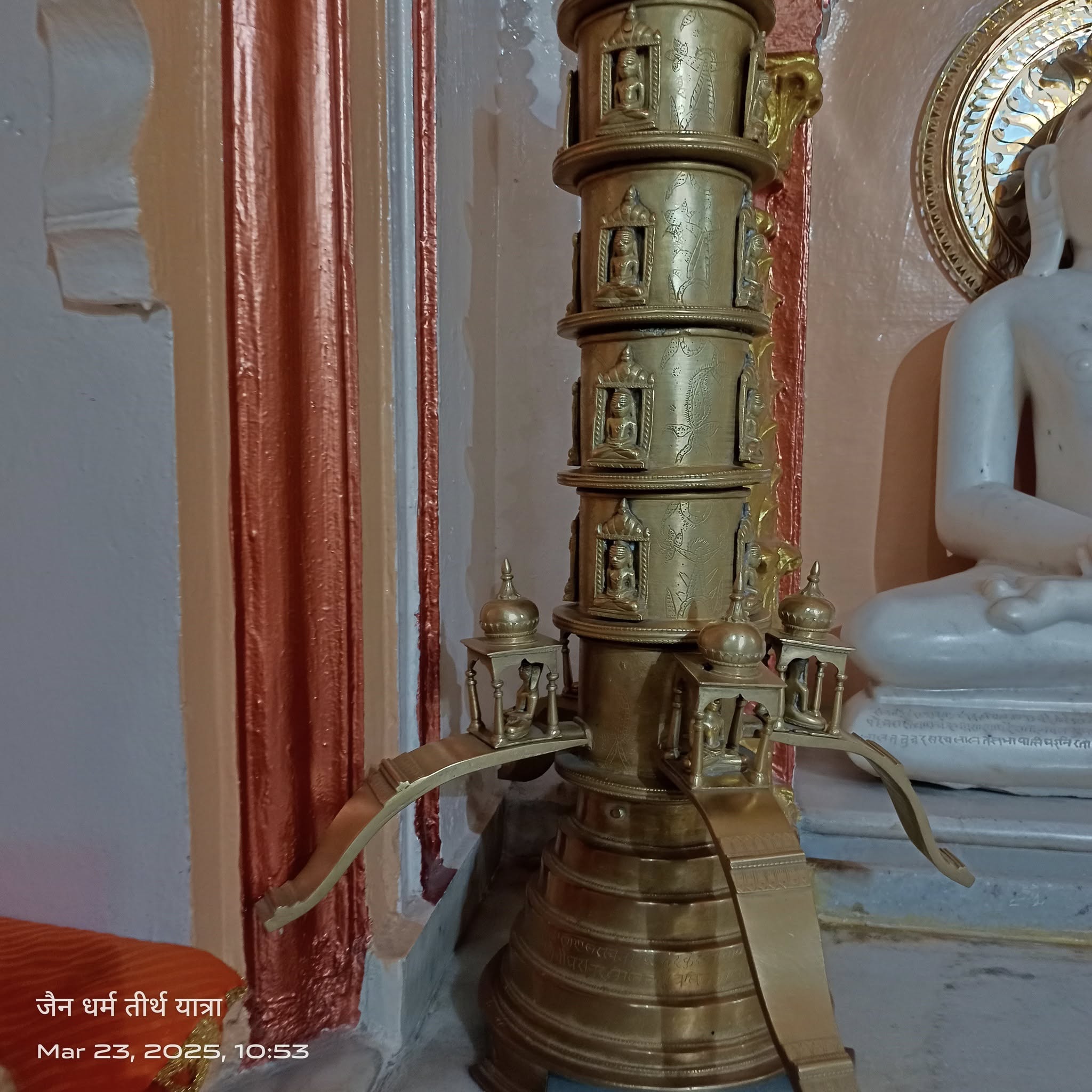 Shri Parshvnath Chandraprabhu Digamber Jain Yugal Mandir, Purani Bajaji, Sarafa, Jabalpur (M.P.) image 8
