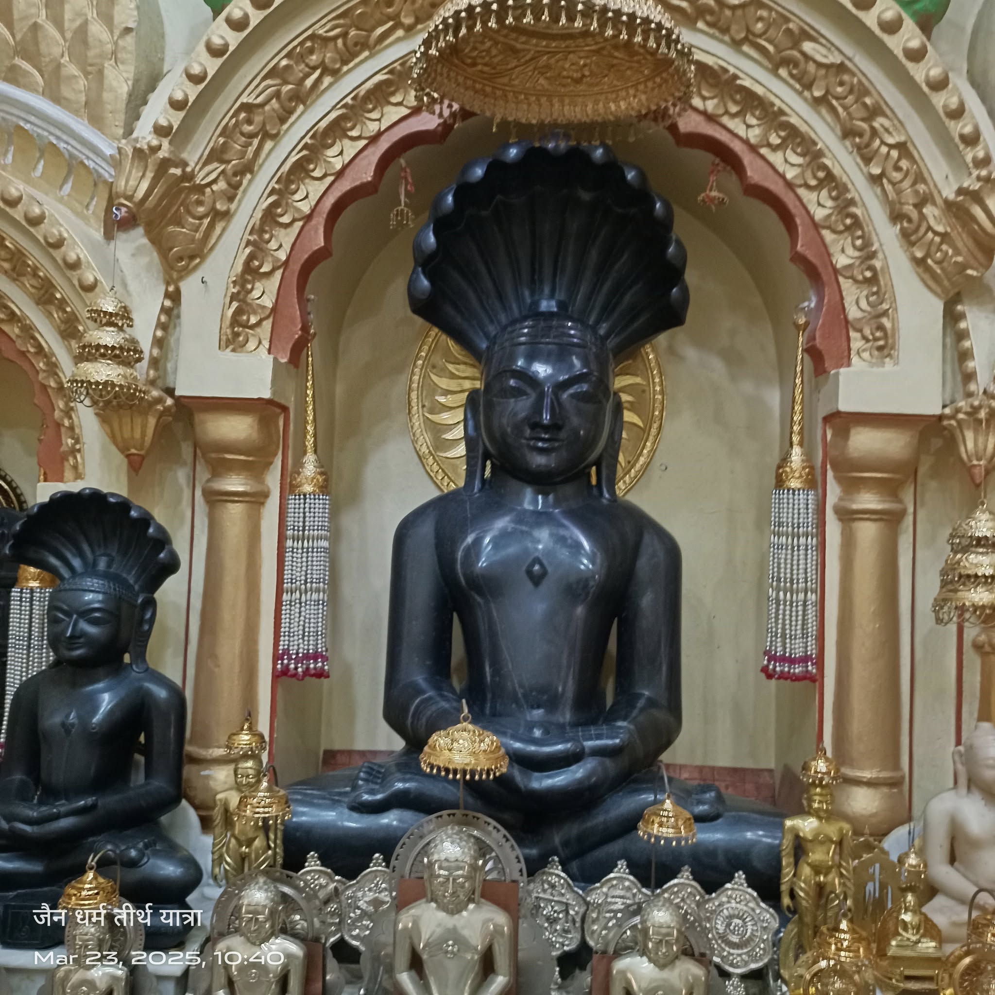 Shri Parshvnath Chandraprabhu Digamber Jain Yugal Mandir, Purani Bajaji, Sarafa, Jabalpur (M.P.) image 10