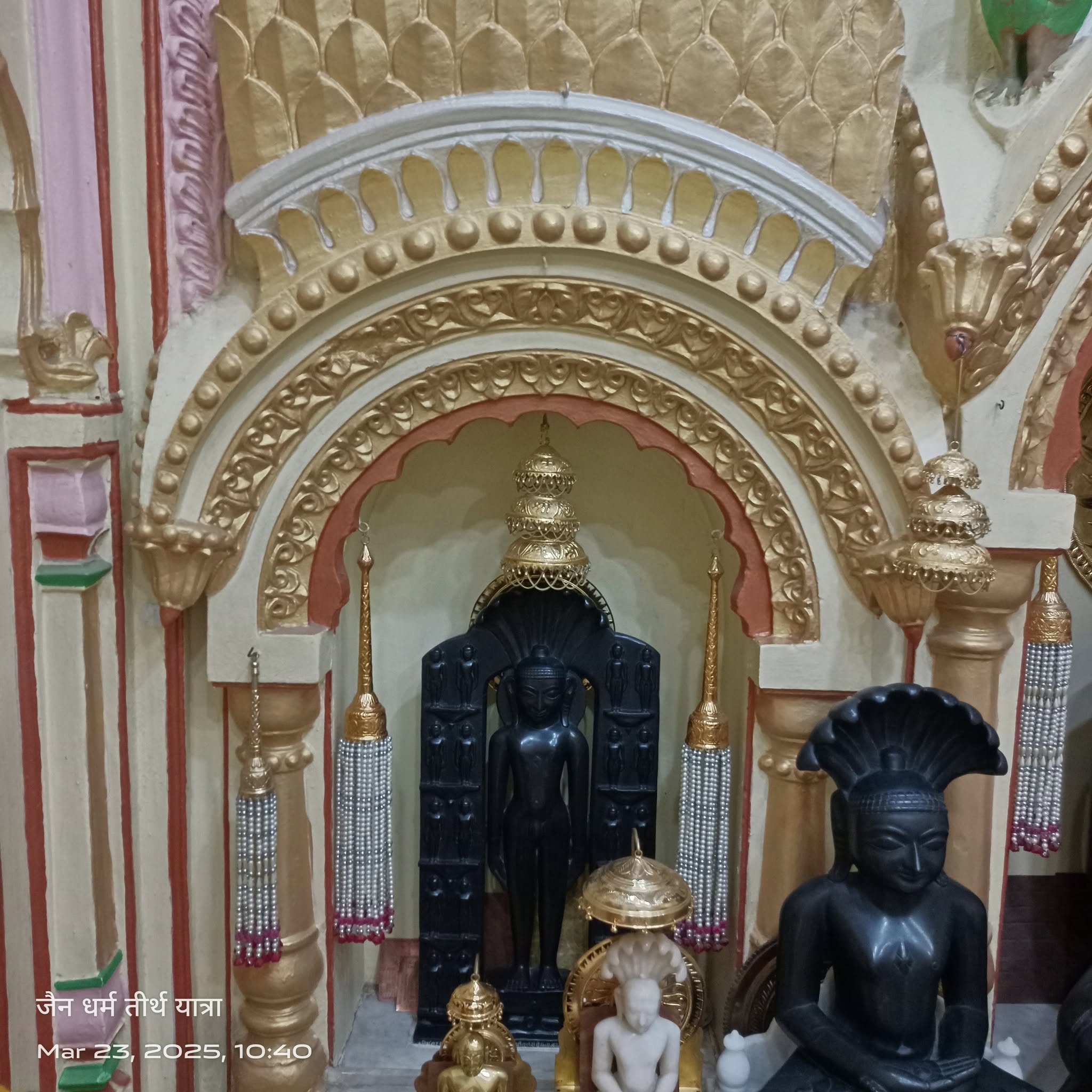 Shri Parshvnath Chandraprabhu Digamber Jain Yugal Mandir, Purani Bajaji, Sarafa, Jabalpur (M.P.) image 12