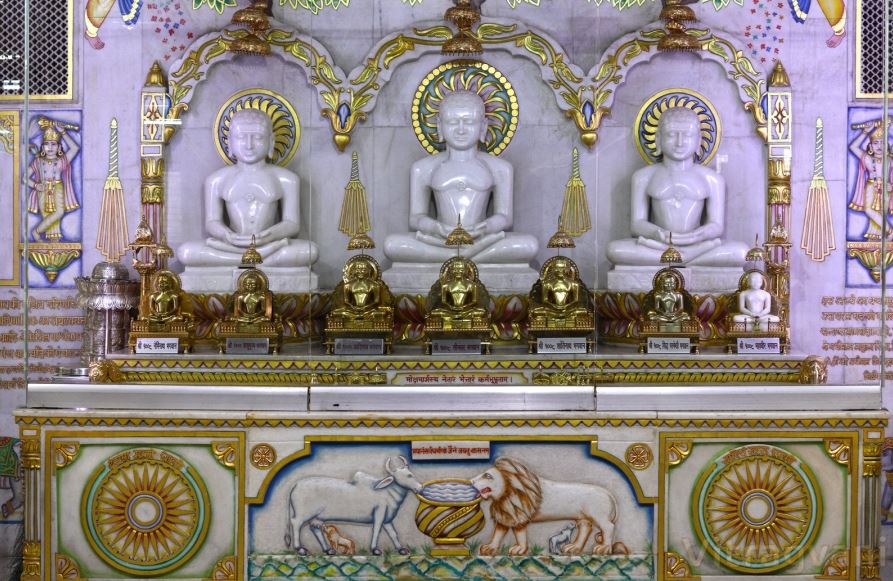 Shri 1008 Mahaveer Swami Digamber Jain Mandir and Swadhyay Bhawan, Bada Fawara, Payalwala Market, Jabalpur (M.P.) image 4