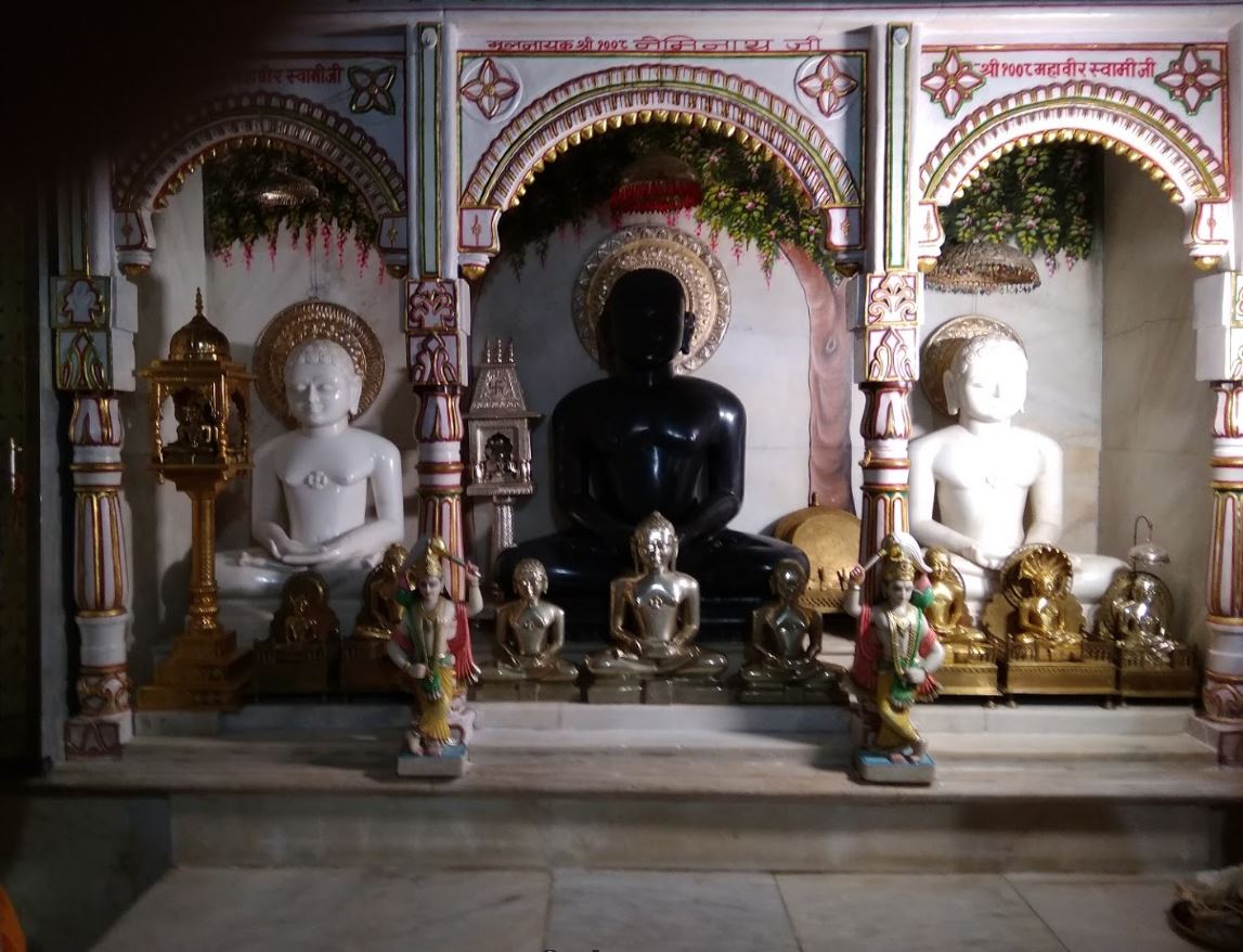 Shri 1008 Neminath Digamber Jain Panchayati Mandir, Maharajpur, Tehsil - Deori, District - Sagar (M.P.) image 1