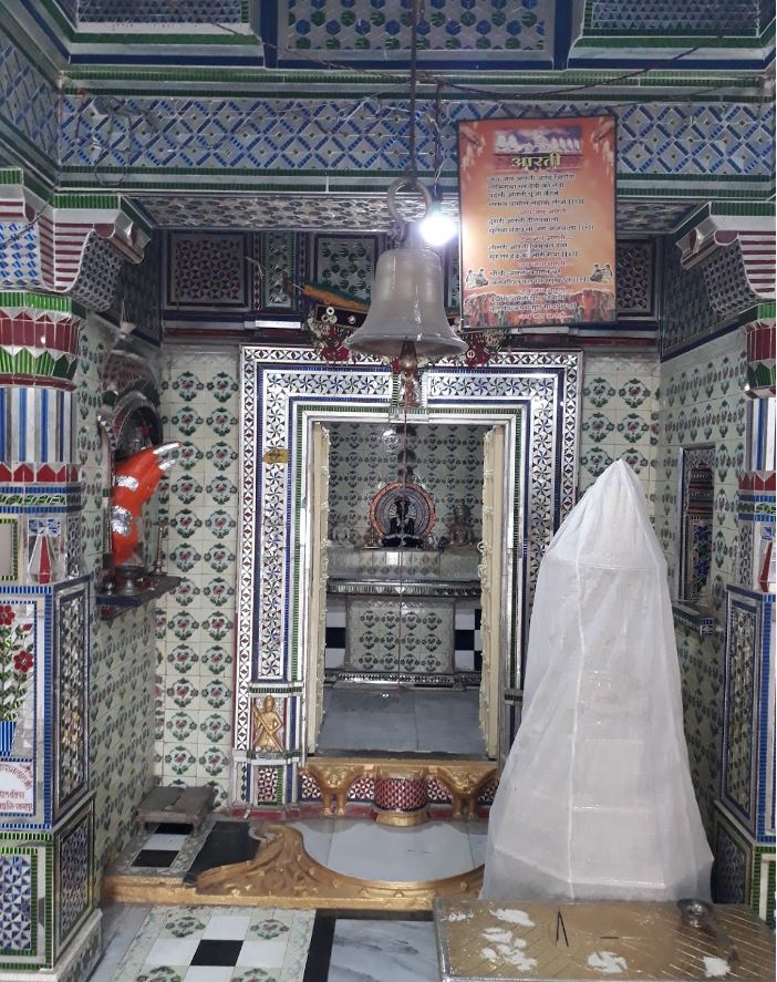 Shri Parshvnath Jain Shwetamber Mandir, Mandoda, District - Shajapur (Madhya Pradesh) image 1