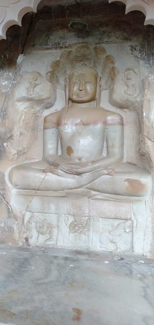 Shri 1008 Shantinath Trimurti Digamber Jain Atishaya Kshetra, Tiktoli Dumdar, District - Morena (Madhya Pradesh) image 7