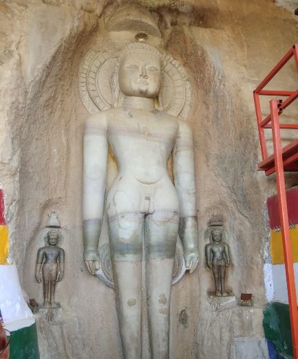 Shri 1008 Shantinath Trimurti Digamber Jain Atishaya Kshetra, Tiktoli Dumdar, District - Morena (Madhya Pradesh) image 9