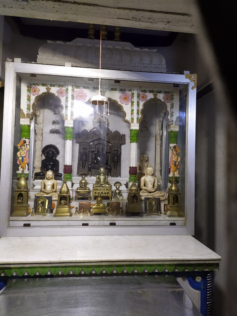 Shri Adinath Digamber Jain Mandir, Gulganj, District - Chhatarpur (Madhya Pradesh) thumbnail 2