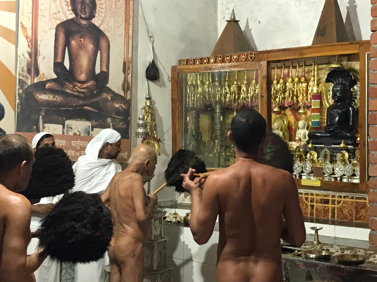 Shri Parshvnath Digamber Jain Mandir, Chargaon, District - Jabalpur (Madhya Pradesh) thumbnail 2