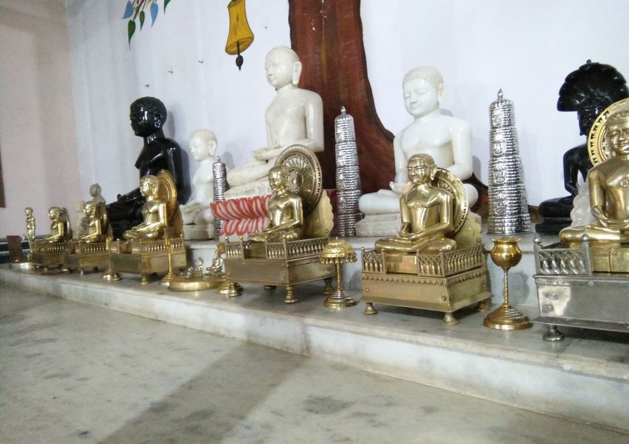 Shri Mahaveer Digamber Jain Mandir, Kumbhraj, District - Guna (Madhya Pradesh) image 2