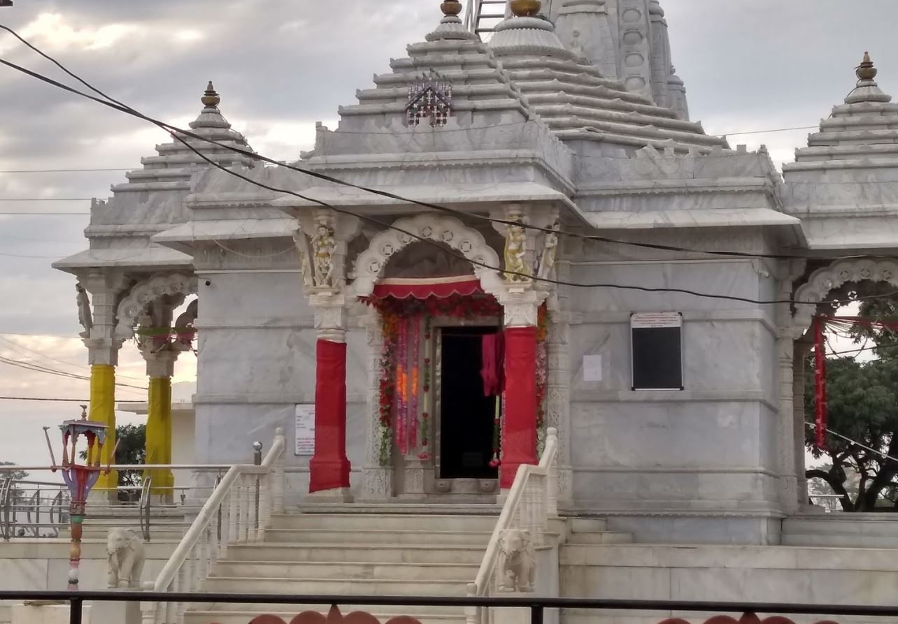 Shri Shankeshwar Parshvnath Jain Shwetamber Mandir, Adinath Colony, Badnagar, District - Ujjain (M.P.) image 3