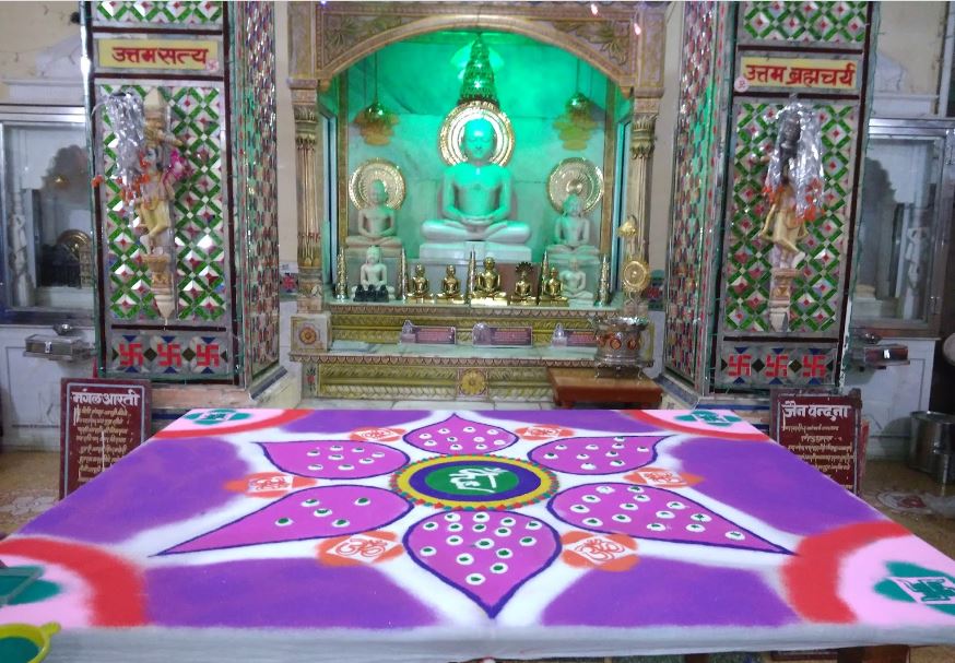 Shri Shantinath Digamber Jain Mandir, Nayapura, Badnawar, District - Dhar (M.P.) image 1