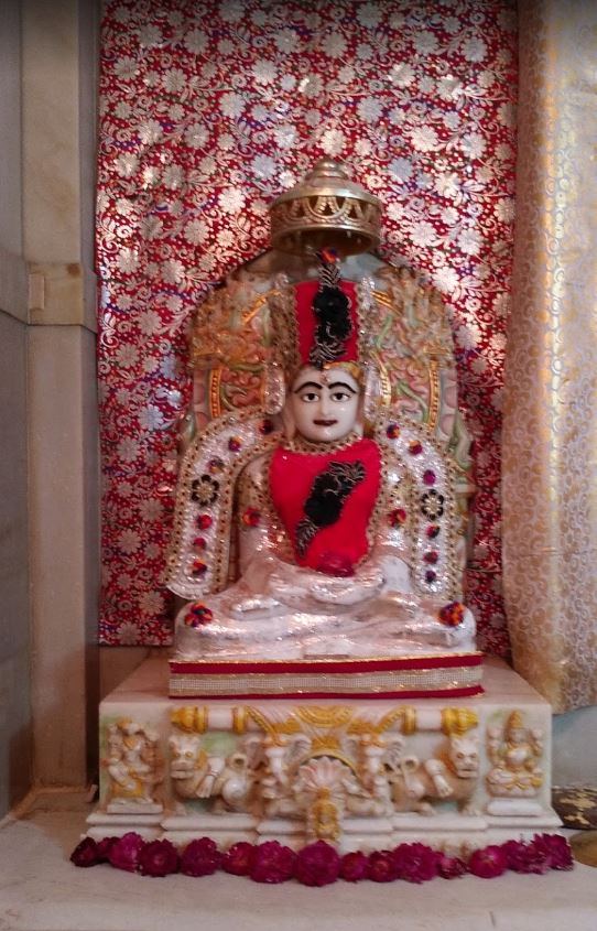 Shri Chandaprabhu Ji Jain Shwetamber Mandir, Nayapura, Ujjain (Madhya Pradesh) image 4